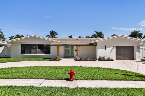 House in Fort Lauderdale, Florida 2 bedrooms, 162.86 sq.m. № 2392768 - photo 15