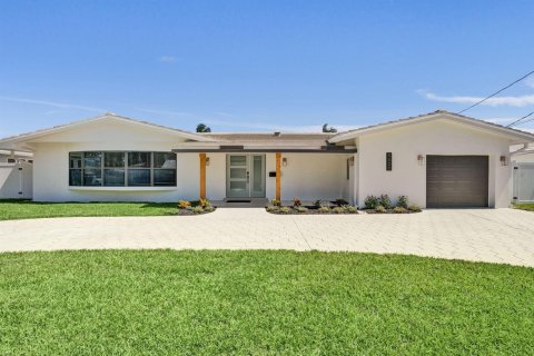 House in Fort Lauderdale, Florida 2 bedrooms, 162.86 sq.m. № 2392768 - photo 19