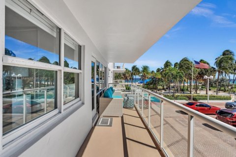 Condominio en venta en Pompano Beach, Florida, 3 dormitorios, 157.93 m2 № 1952375 - foto 26