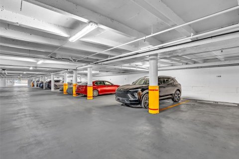 Condominio en venta en Pompano Beach, Florida, 3 dormitorios, 157.93 m2 № 1952375 - foto 28