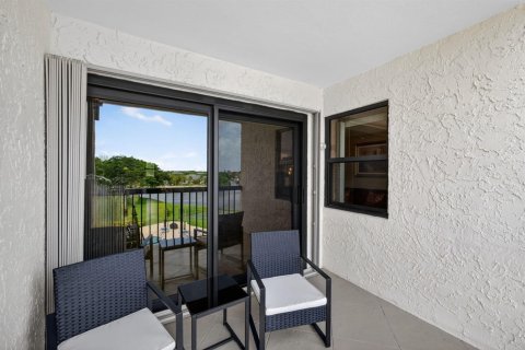 Condo in North Palm Beach, Florida, 2 bedrooms  № 2247600 - photo 18