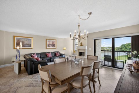 Condo in North Palm Beach, Florida, 2 bedrooms  № 2247600 - photo 16
