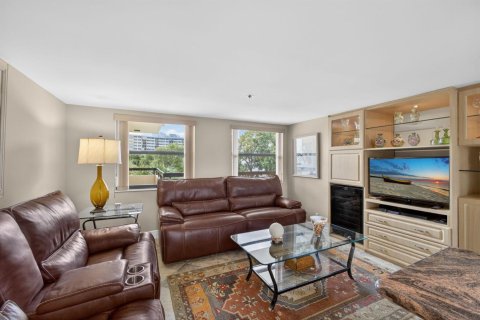 Condo in North Palm Beach, Florida, 2 bedrooms  № 2247600 - photo 6