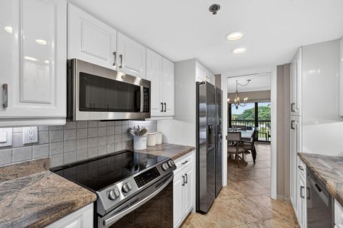 Condo in North Palm Beach, Florida, 2 bedrooms  № 2247600 - photo 14