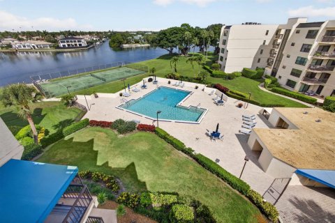 Condo in North Palm Beach, Florida, 2 bedrooms № 2247600