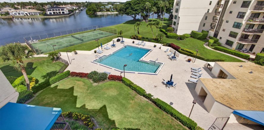 Condo in North Palm Beach, Florida, 2 bedrooms  № 2247600