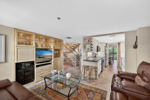 Condo in North Palm Beach, Florida, 2 bedrooms  № 2247600 - photo 8