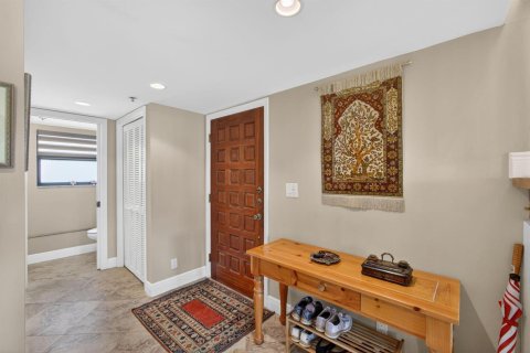 Condo in North Palm Beach, Florida, 2 bedrooms  № 2247600 - photo 24