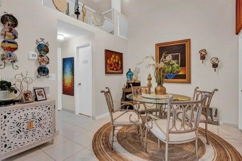 Adosado en venta en Pembroke Pines, Florida, 3 dormitorios, 153.1 m2 № 1812379 - foto 26