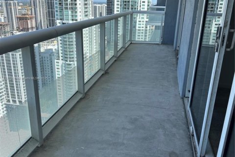 Купить кондоминиум в Майами, Флорида 1 спальня, 65.03м2, № 1970973 - фото 4