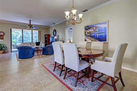 House in Venice, Florida 2 bedrooms, 178 sq.m. № 2216086 - photo 9