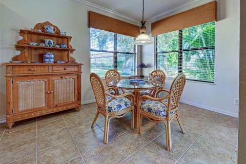 House in Venice, Florida 2 bedrooms, 178 sq.m. № 2216086 - photo 18