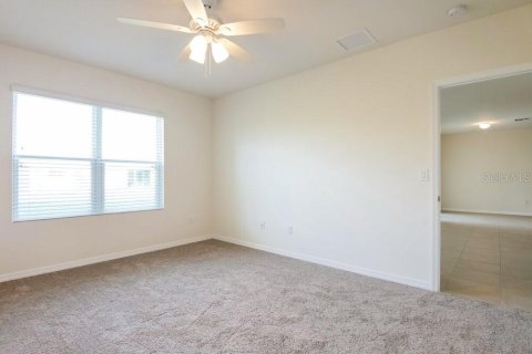 House in Cape Coral, Florida 4 bedrooms, 169.83 sq.m. № 1917999 - photo 6