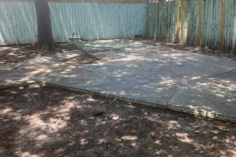 Купить коммерческую недвижимость в Майами, Флорида 311.78м2, № 1949973 - фото 9