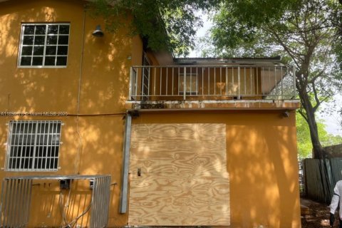 Купить коммерческую недвижимость в Майами, Флорида 311.78м2, № 1949973 - фото 2