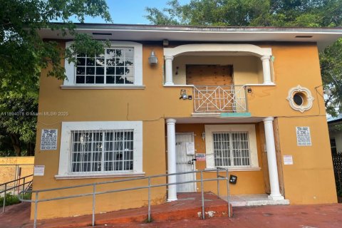 Купить коммерческую недвижимость в Майами, Флорида 311.78м2, № 1949973 - фото 3