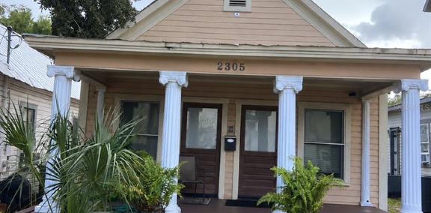 Villa ou maison à Tampa, Floride 3 chambres, 89.93 m2 № 2434854