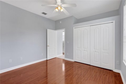 House in Apopka, Florida 4 bedrooms, 324.23 sq.m. № 2095669 - photo 25