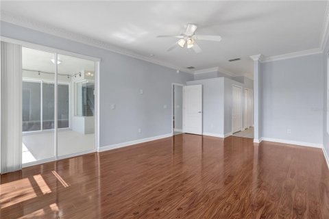House in Apopka, Florida 4 bedrooms, 324.23 sq.m. № 2095669 - photo 20