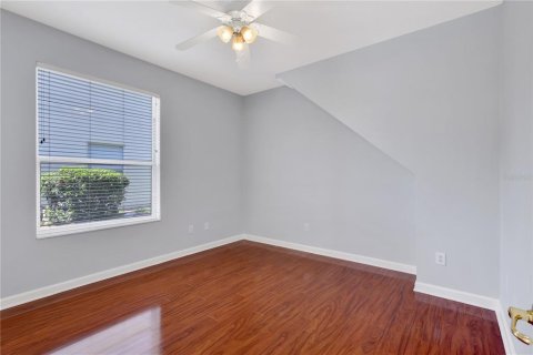 House in Apopka, Florida 4 bedrooms, 324.23 sq.m. № 2095669 - photo 24