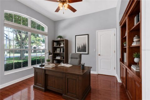 House in Apopka, Florida 4 bedrooms, 324.23 sq.m. № 2095669 - photo 16