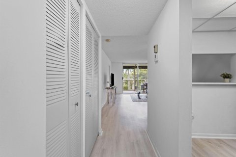 Copropriété à vendre à Margate, Floride: 1 chambre, 66.89 m2 № 2154512 - photo 2