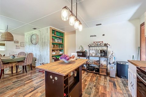 Купить виллу или дом в Белвью, Флорида 8 комнат, 136.01м2, № 1916662 - фото 15