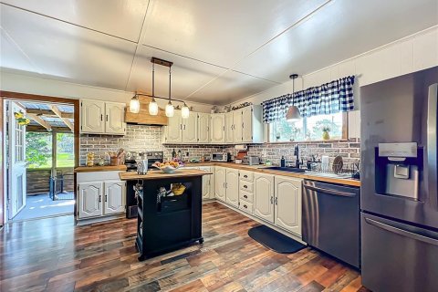 Купить виллу или дом в Белвью, Флорида 8 комнат, 136.01м2, № 1916662 - фото 11