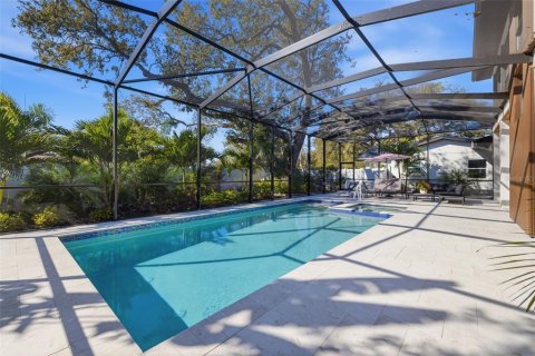 Casa en venta en Saint Petersburg, Florida, 5 dormitorios, 419.73 m2 № 2107371 - foto 18