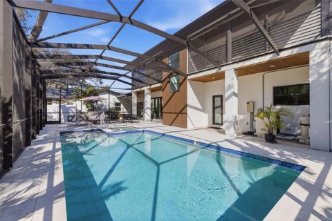 Casa en venta en Saint Petersburg, Florida, 5 dormitorios, 419.73 m2 № 2107371 - foto 17