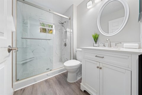 Villa ou maison à louer à Weston, Floride: 5 chambres, 281.22 m2 № 1925233 - photo 22