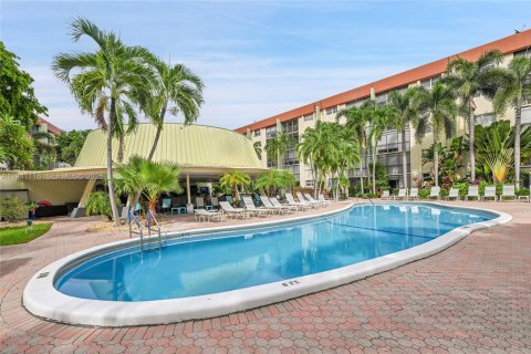 Condo in Fort Lauderdale, Florida, 2 bedrooms  № 2054020 - photo 30