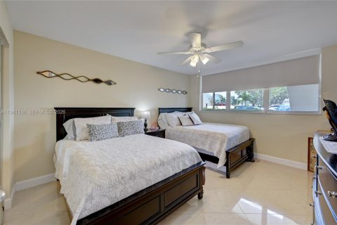Condo in Fort Lauderdale, Florida, 2 bedrooms  № 2054020 - photo 10
