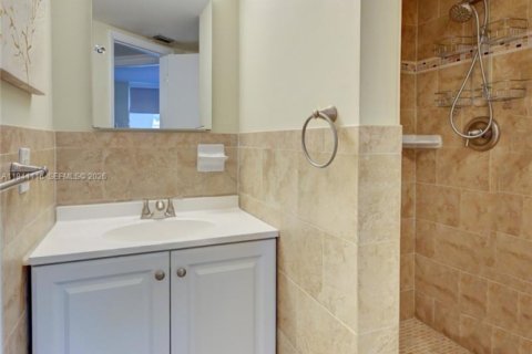 Condo in Fort Lauderdale, Florida, 2 bedrooms  № 2054020 - photo 13