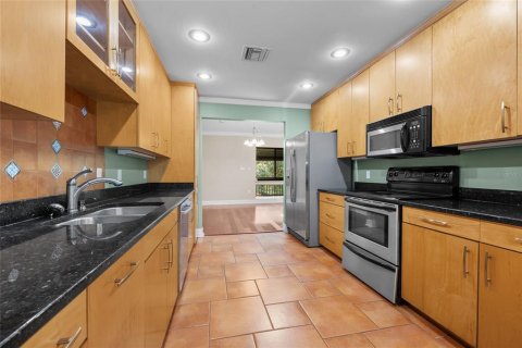 Casa en venta en Gainesville, Florida, 4 dormitorios, 271.92 m2 № 1852832 - foto 4