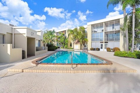 Condo in Tampa, Florida, 1 bedroom  № 1874093 - photo 7
