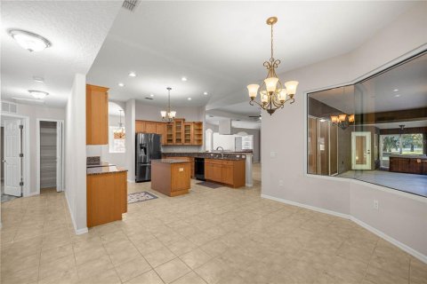 House in Citrus Springs, Florida 4 bedrooms, 319.68 sq.m. № 1899889 - photo 24