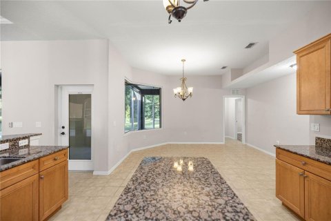 House in Citrus Springs, Florida 4 bedrooms, 319.68 sq.m. № 1899889 - photo 23