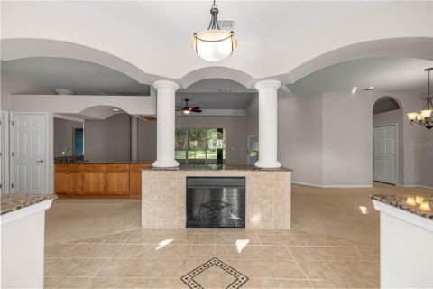 House in Citrus Springs, Florida 4 bedrooms, 319.68 sq.m. № 1899889 - photo 8