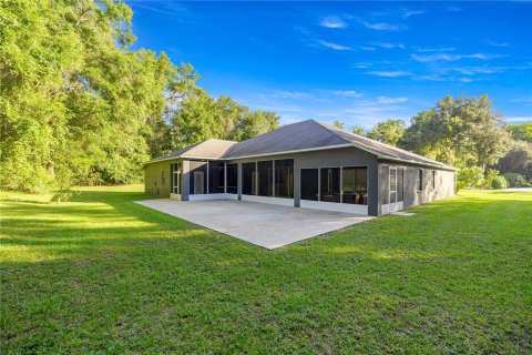 House in Citrus Springs, Florida 4 bedrooms, 319.68 sq.m. № 1899889 - photo 5