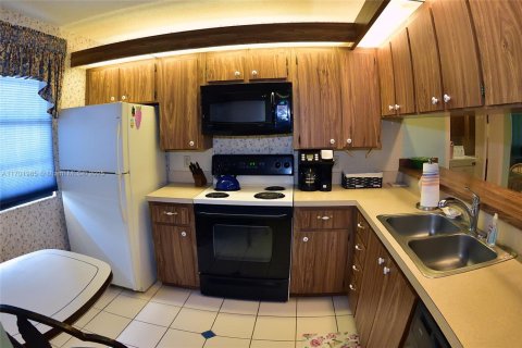 Купить кондоминиум в Бока-Ратон, Флорида 2 спальни, 128.67м2, № 1965747 - фото 7