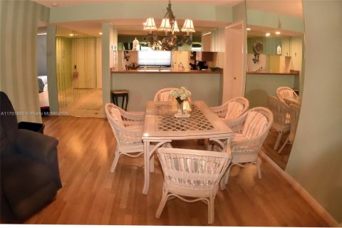 Купить кондоминиум в Бока-Ратон, Флорида 2 спальни, 128.67м2, № 1965747 - фото 4