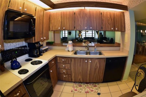 Купить кондоминиум в Бока-Ратон, Флорида 2 спальни, 128.67м2, № 1965747 - фото 6