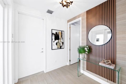 Touwnhouse à vendre à Fort Lauderdale, Floride: 3 chambres, 236.71 m2 № 2023746 - photo 4