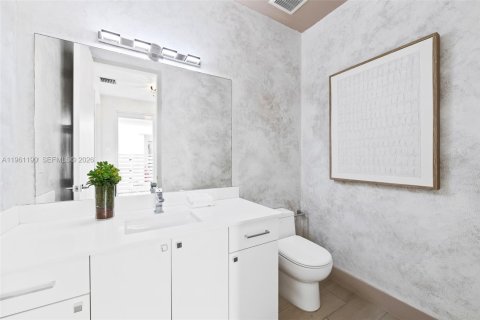 Touwnhouse à vendre à Fort Lauderdale, Floride: 3 chambres, 236.71 m2 № 2023746 - photo 5