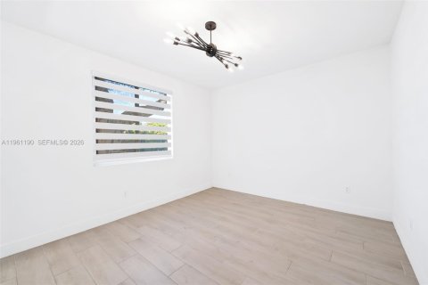 Touwnhouse à vendre à Fort Lauderdale, Floride: 3 chambres, 236.71 m2 № 2023746 - photo 23