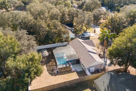 House in Lady Lake, Florida 3 bedrooms, 142.51 sq.m. № 1751085 - photo 2