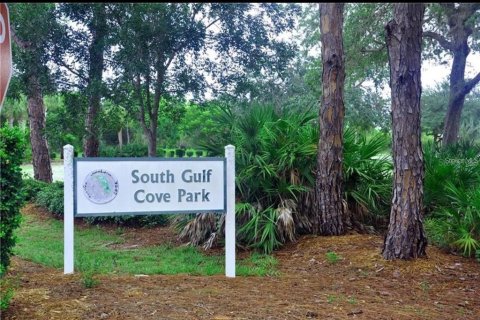 Terreno en venta en Port Charlotte, Florida № 2165170 - foto 6