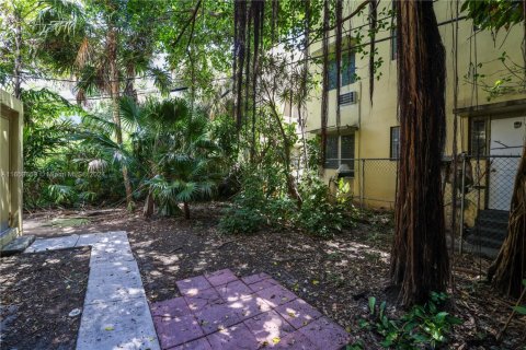 Propiedad comercial en venta en Miami Beach, Florida № 1763912 - foto 6