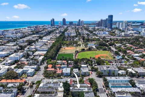 Propiedad comercial en venta en Miami Beach, Florida № 1763912 - foto 11